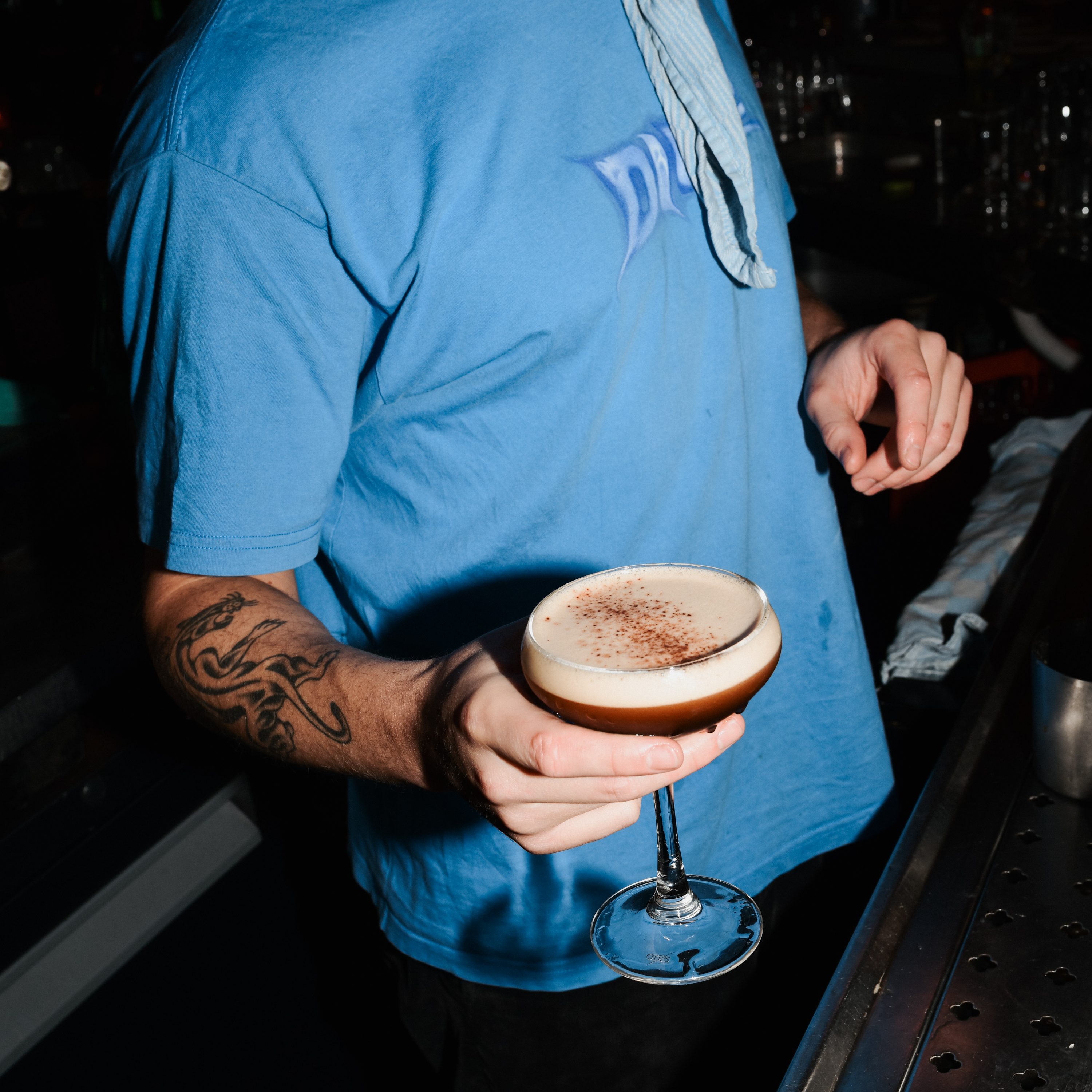 Borrel aan de bar bij Café de Groene Vlinder